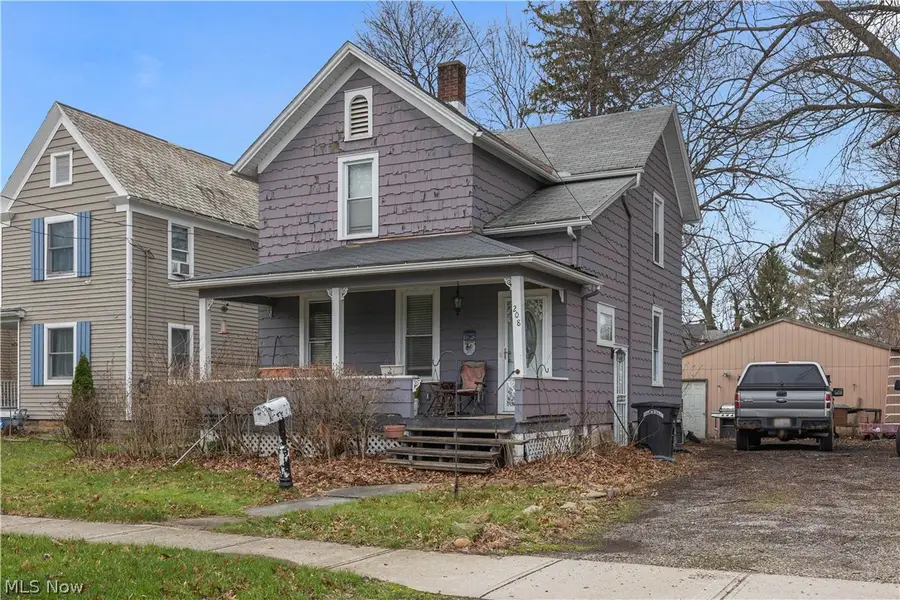 208 Glenwood Street, Elyria, OH 44035 - #2
