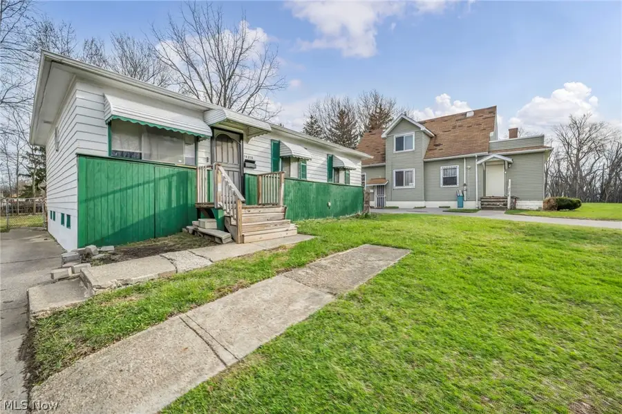 16215 Miles Avenue, Cleveland, OH 44128 - #3