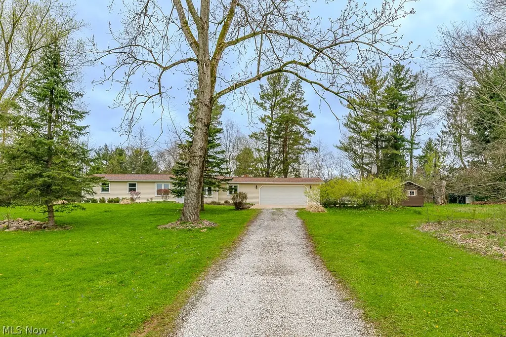 18890 Maplewood Lane, Chagrin Falls, OH 44023 - #1