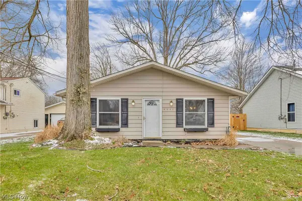 6048 Rosebelle Avenue, North Ridgeville, OH 44039