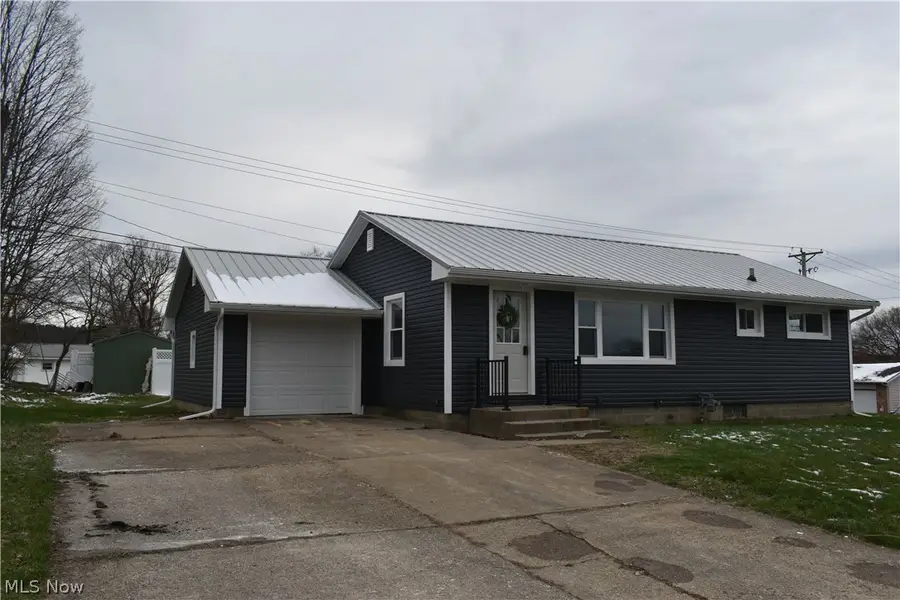 1213 Sleepy Hollow Drive, Coshocton, OH 43812 - #2