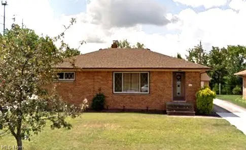 1225 Sagamore Road, Parma, OH 44134