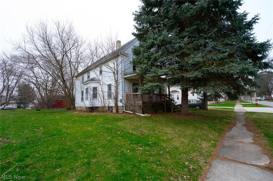 148 Oak Street, Elyria, OH 44035 - #3