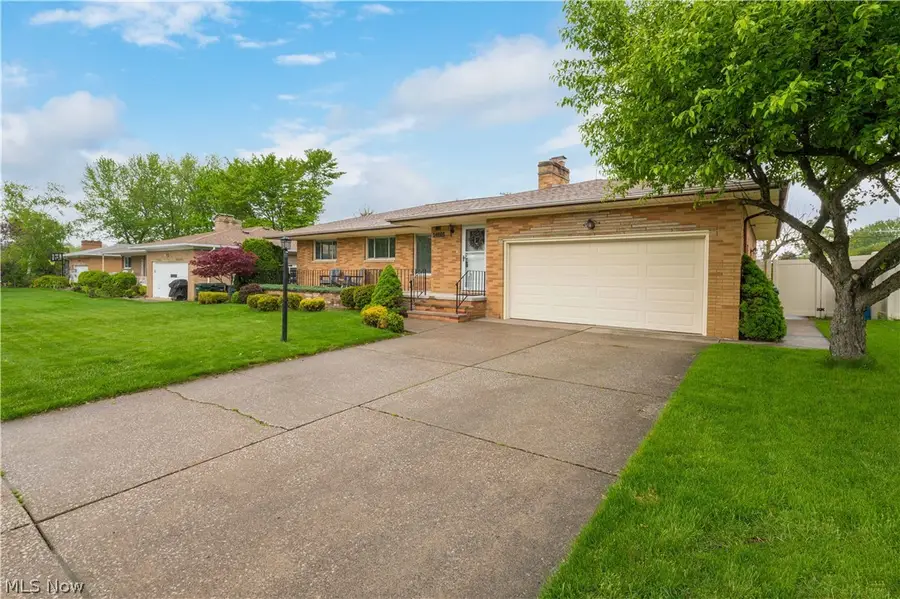 14666 Robert Drive, Middleburg Heights, OH 44130 - #3