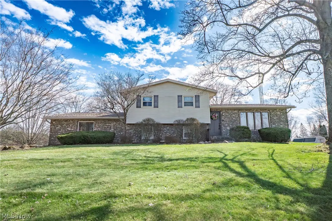 3878 Sprucehaven Nw Street, Uniontown, OH 44685 - #1