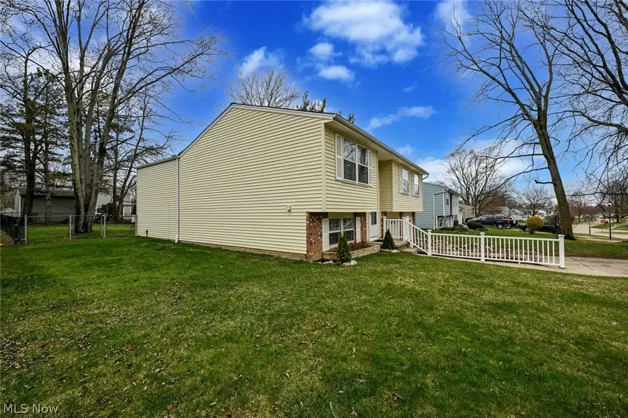 925 Gayer Drive, Medina, OH 44256 - #3