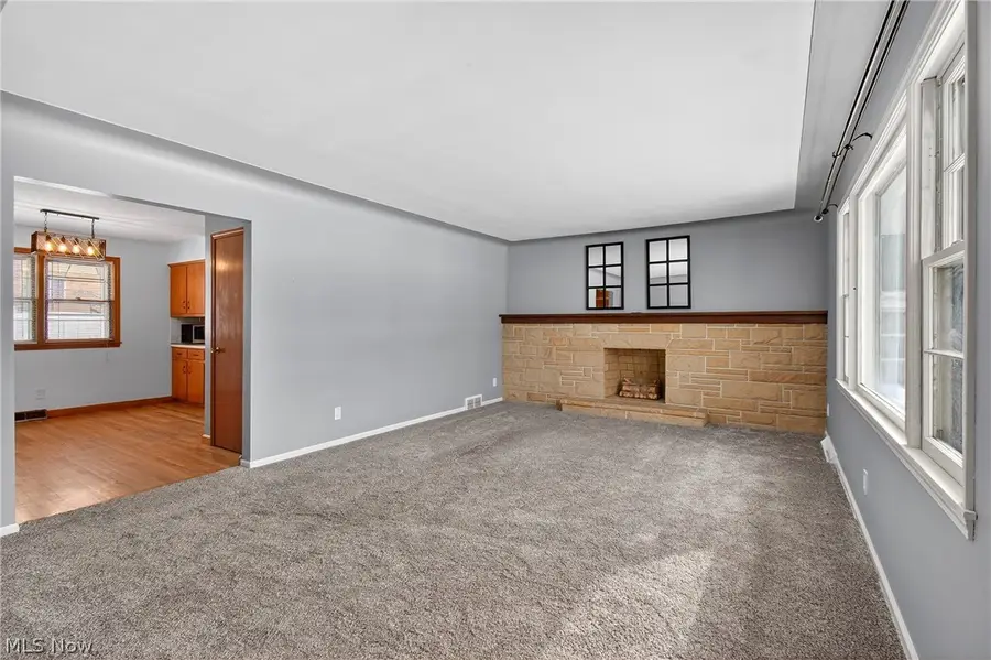 390 Ridgefield Avenue, Boardman, OH 44512 - #3