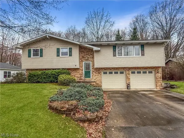 284 Old Oak Drive, Cortland, OH 44410