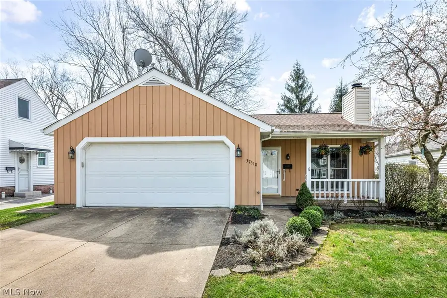 37510 Park Avenue, Willoughby, OH 44094 - #2