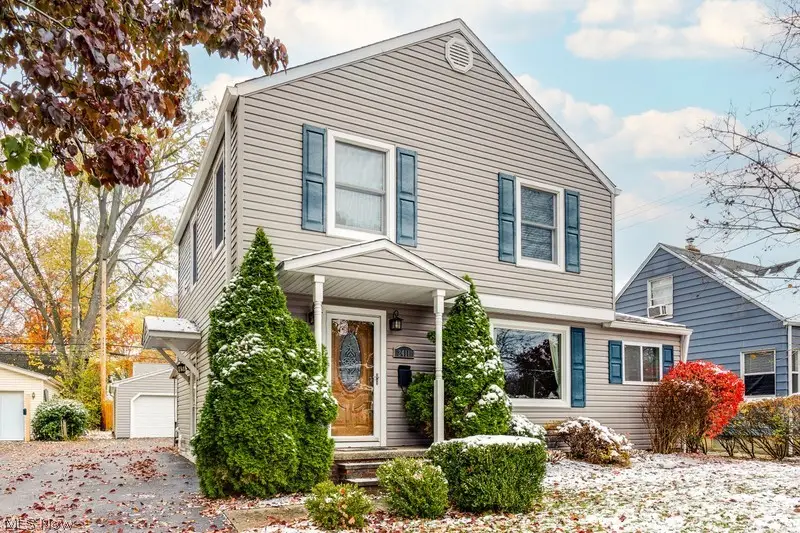 2411 16th Street, Cuyahoga Falls, OH 44223 - #1
