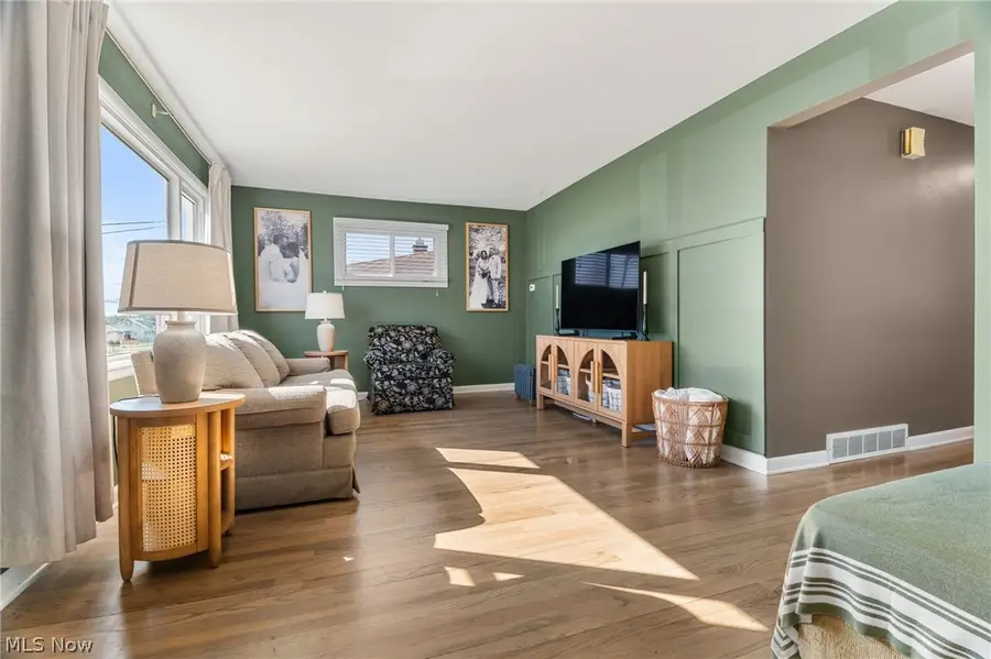 584 Hilbish Avenue, Akron, OH 44312 - #3