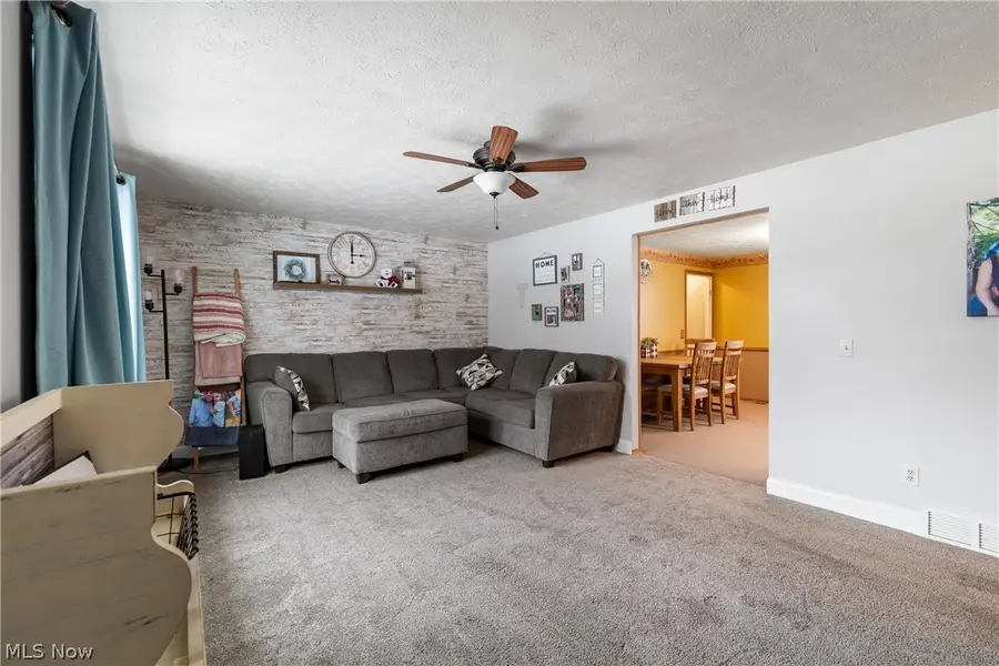 542 Snively Nw Avenue, Massillon, OH 44646 - #2