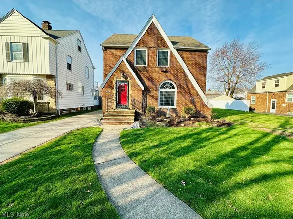 94 E 217th Street, Euclid, OH 44123