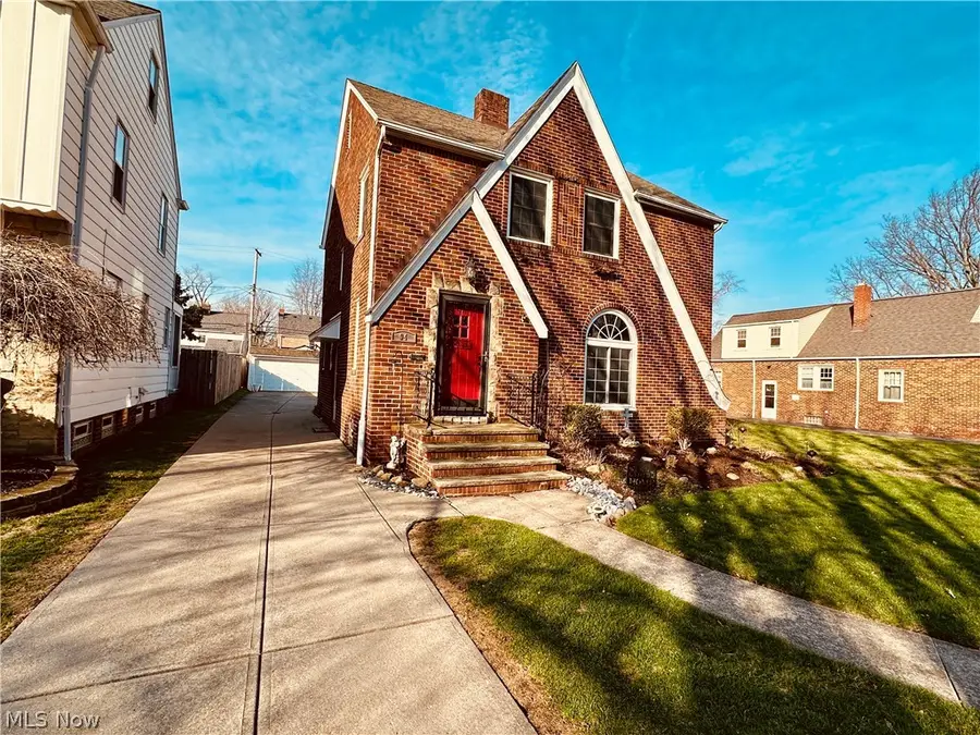 94 E 217th Street, Euclid, OH 44123 - #2