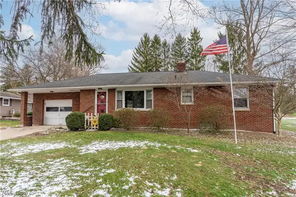 6775 Grove Road, New Franklin, OH 44216