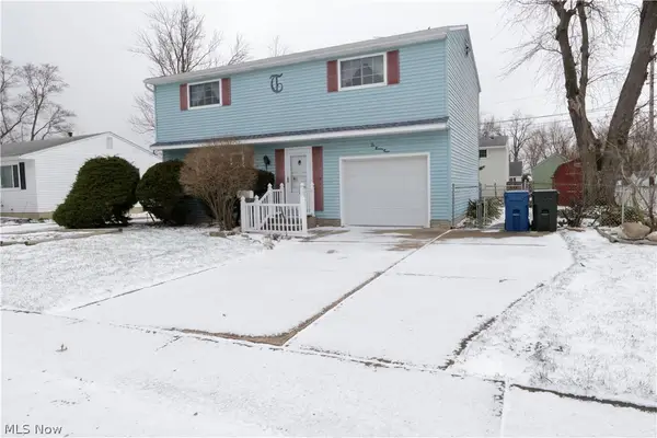 693 Idlewood Avenue, Sheffield Lake, OH 44054