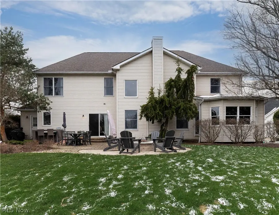 4307 S Fall Lake Drive, Avon, OH 44011 - #3