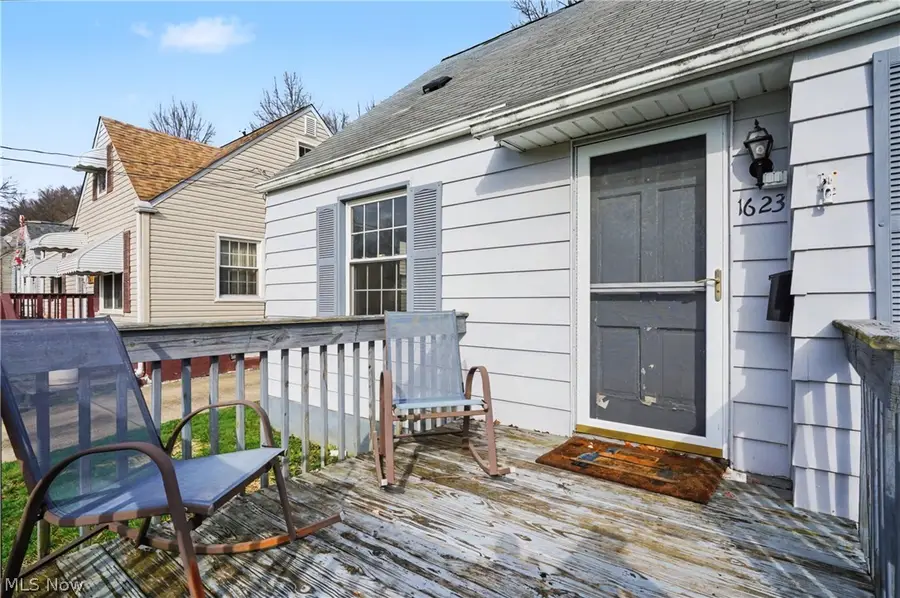 1623 Sunset Avenue, Akron, OH 44301 - #2