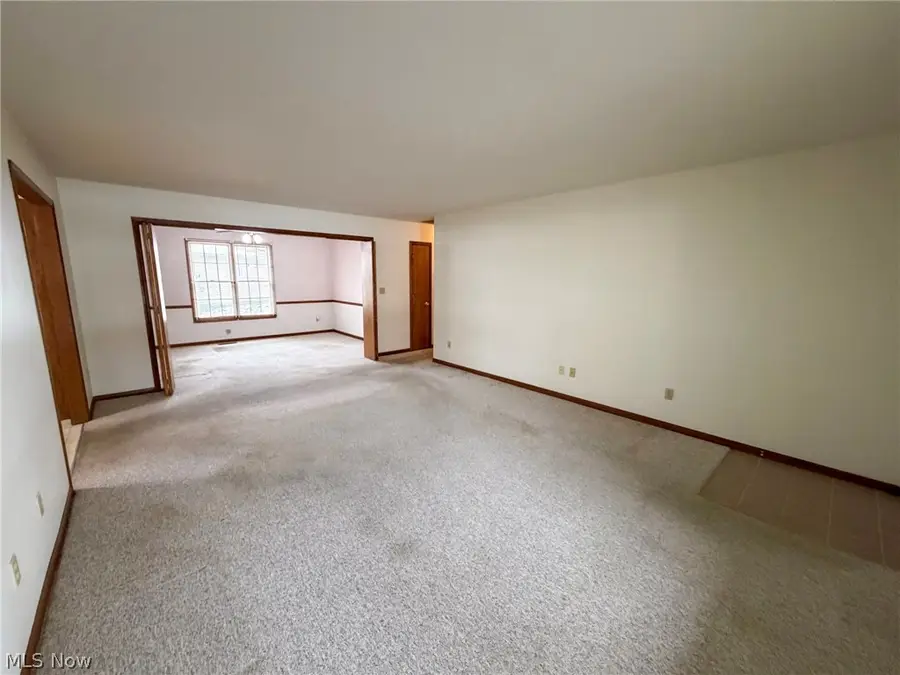 8208 Maramont Drive, Youngstown, OH 44512 - #3