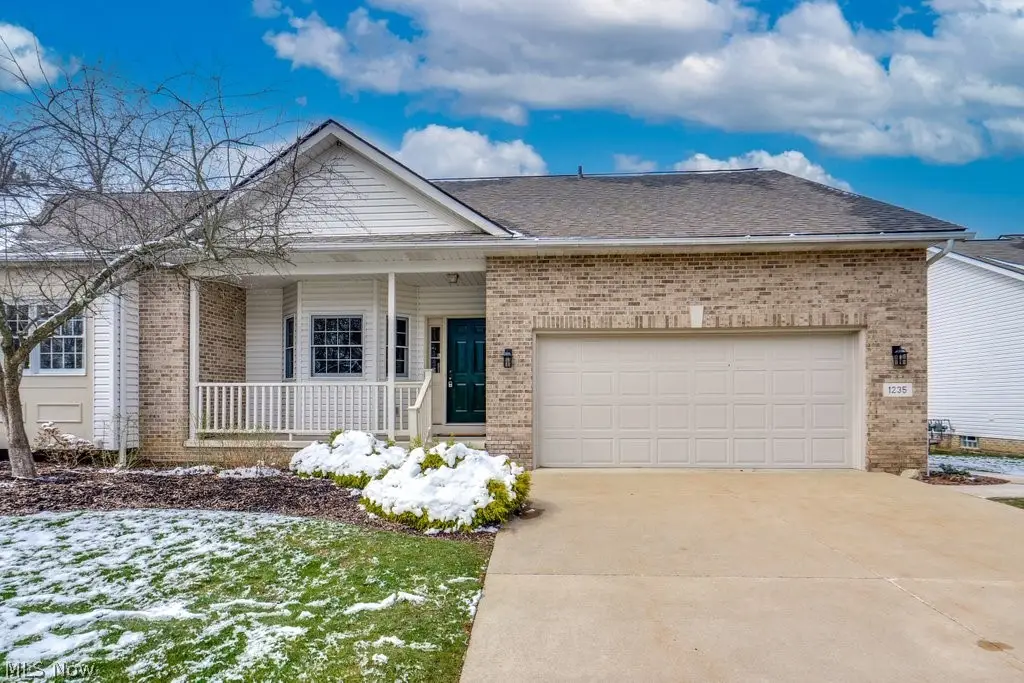 1235 Spring Ridge Circle, Alliance, OH 44601 - #1