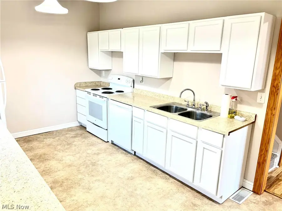 90 Oak Street, Mansfield, OH 44902 - #2