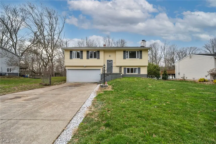 692 Zeletta Drive, Akron, OH 44319 - #3