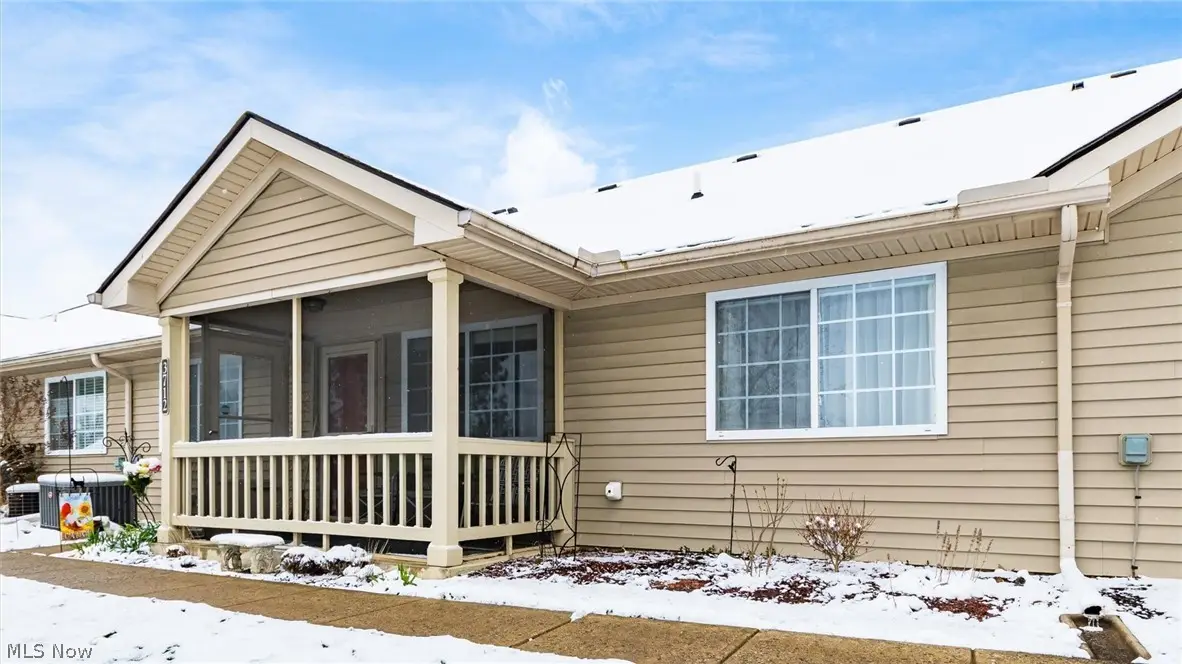 3712 Colony Hill Drive, Zanesville, OH 43701 - #1