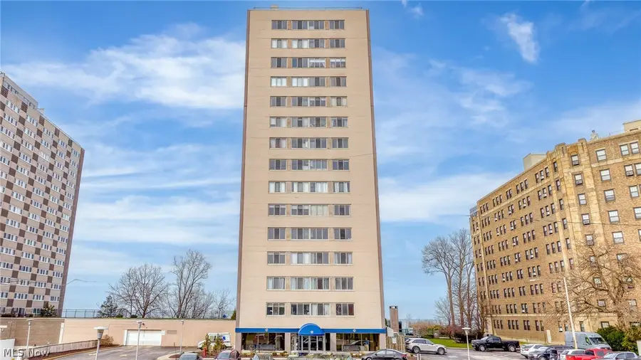 12520 Edgewater Drive #1504, Lakewood, OH 44107 - #2