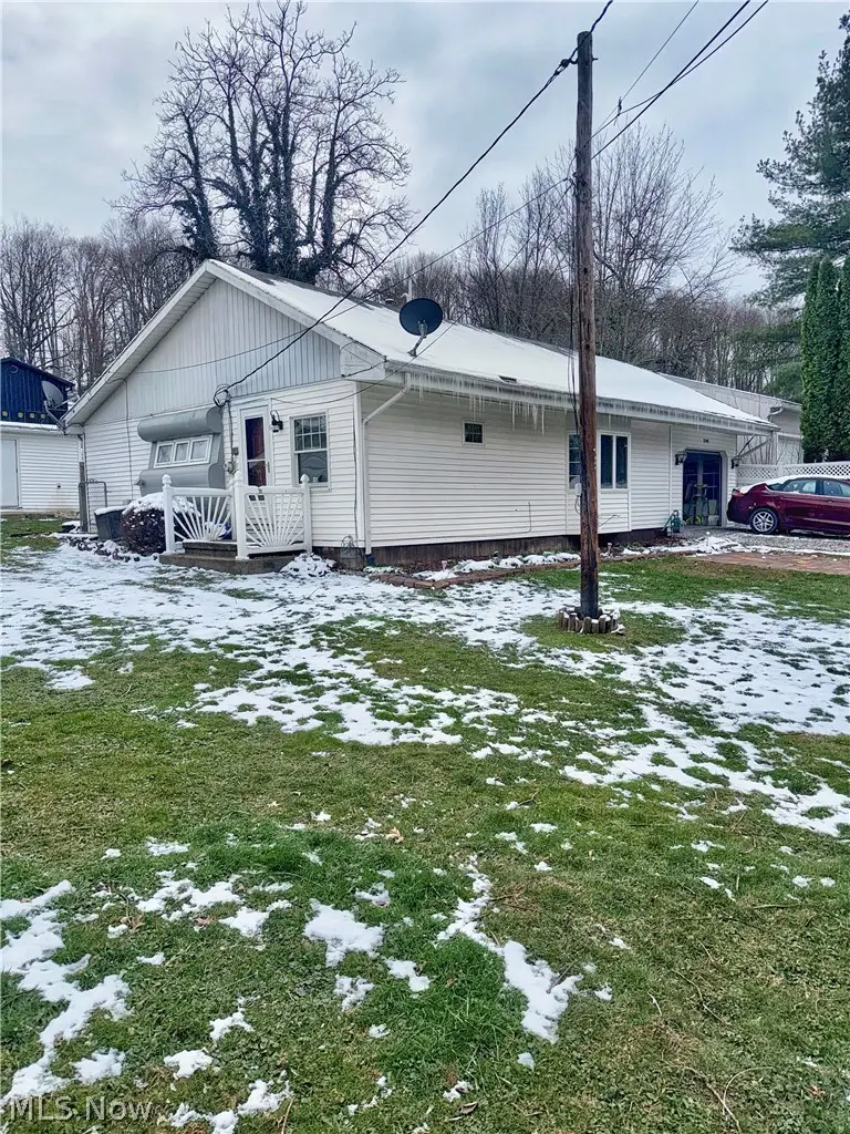 8090 Maple Sw Street, Sherrodsville, OH 44675 - #1