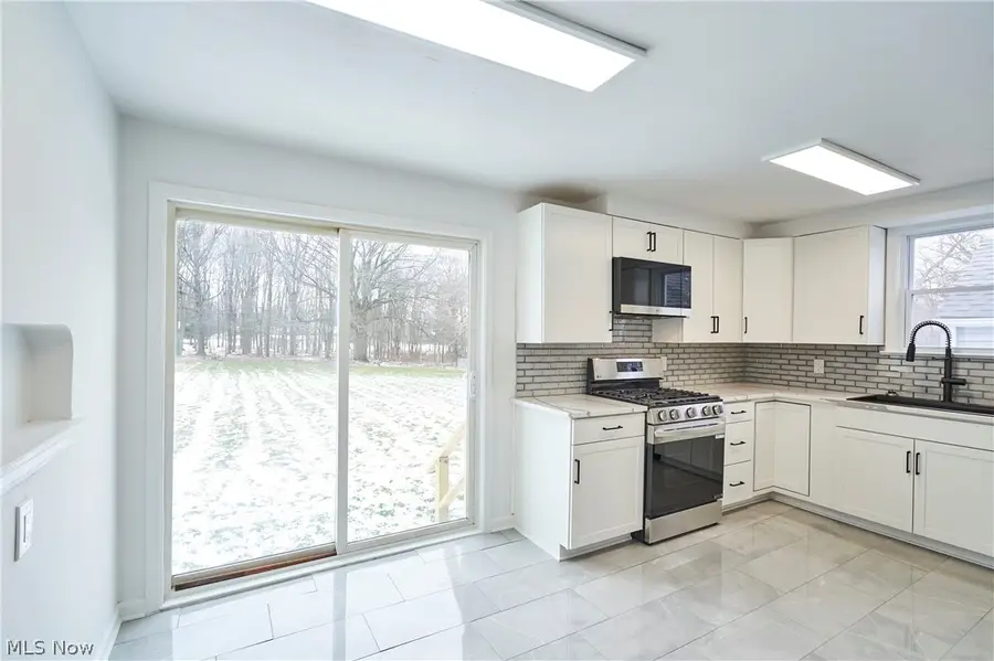 2800 Stark Drive, Willoughby Hills, OH 44094 - #2