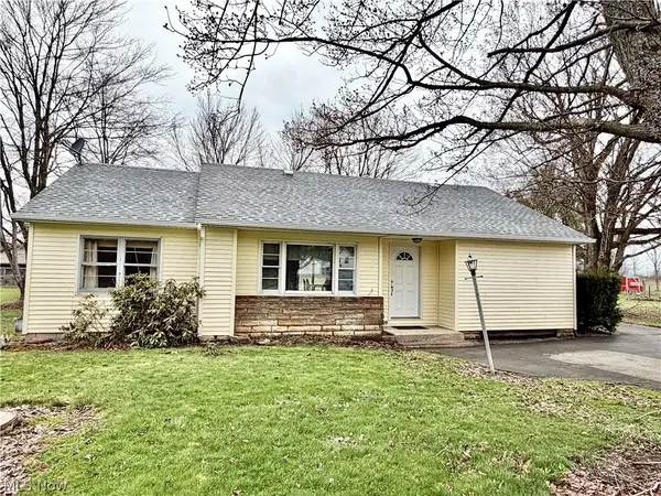 6739 Wilson Sharpsville Road, Fowler, OH 44418