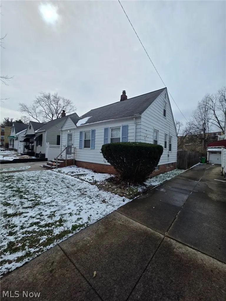 1566 E 195th Street, Euclid, OH 44117 - #2