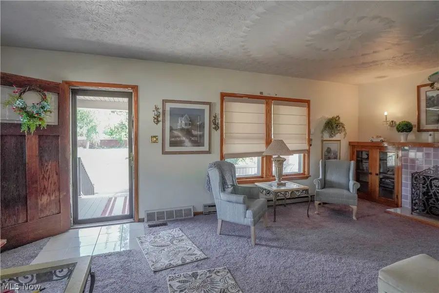 1521 Gibbs Ne Avenue, Canton, OH 44705 - #3