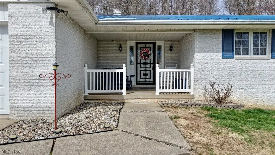 11652 Sandyville Ne Road, Sandyville, OH 44671 - #3