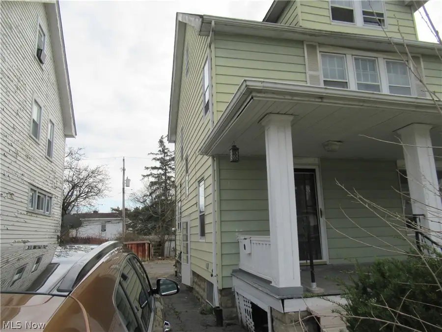 12704 Christine Avenue, Garfield Heights, OH 44105 - #2