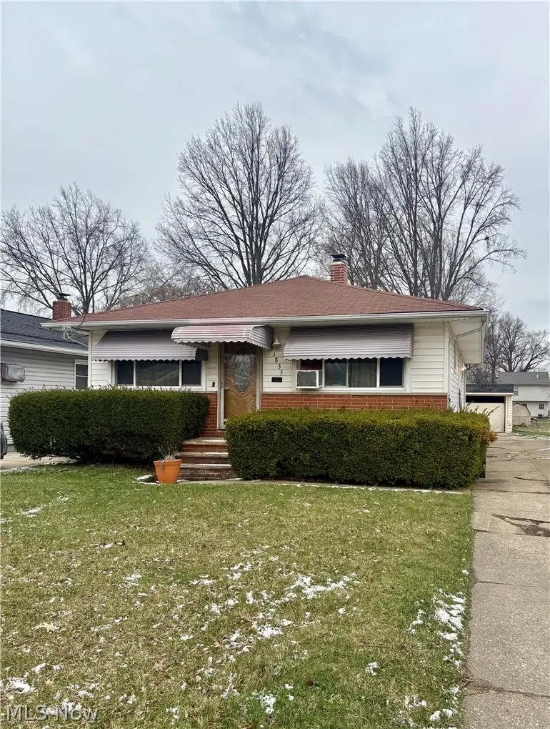 1835 Robindale Street, Wickliffe, OH 44092 - #1