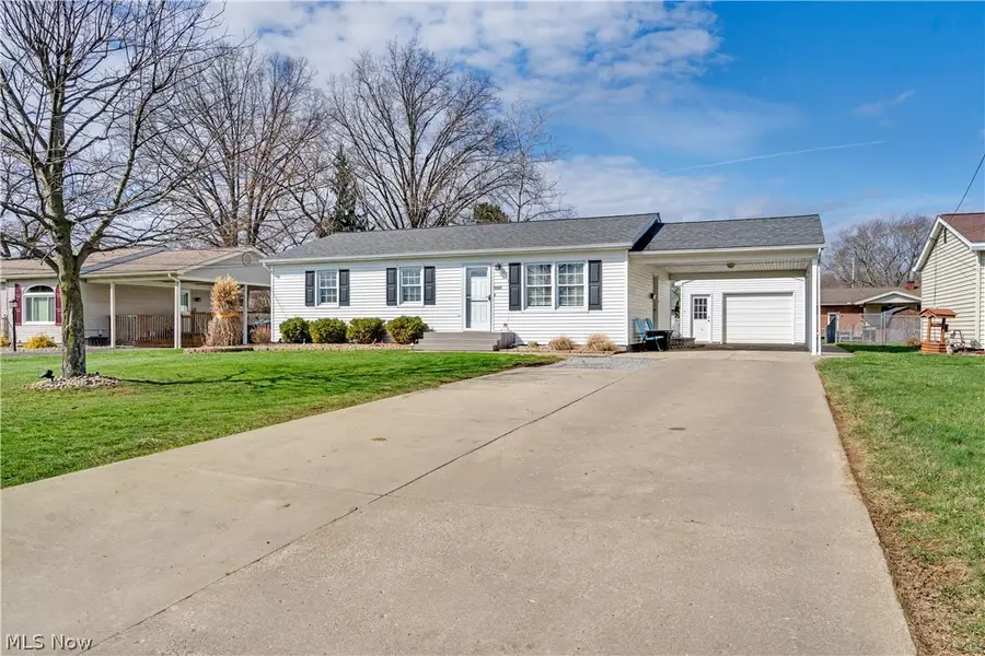5362 Willow Crest Avenue, Austintown, OH 44515 - #2