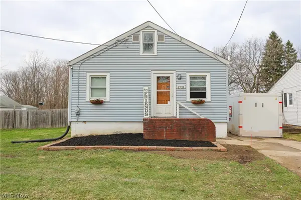 2721 Meadow Drive, Akron, OH 44312