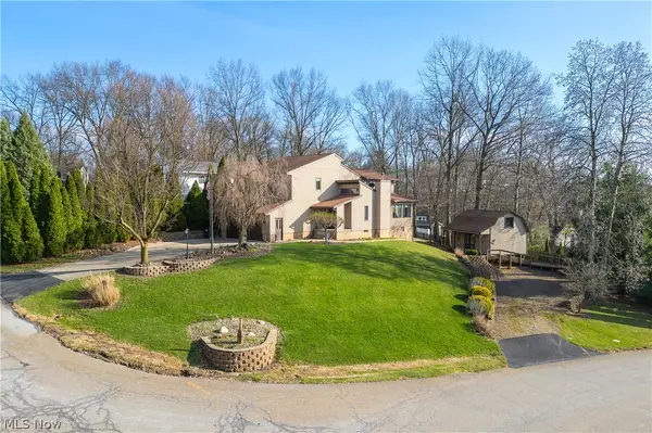 5124 Beachview Nw Circle, Canton, OH 44708