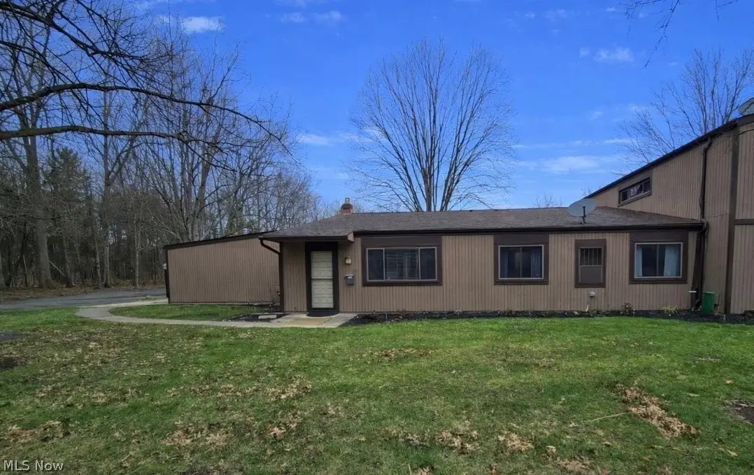 26705 Lake Of The Falls Boulevard, Olmsted Falls, OH 44138 - #1