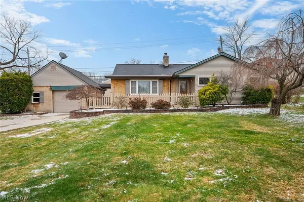 3803 Center Drive, Parma, OH 44134