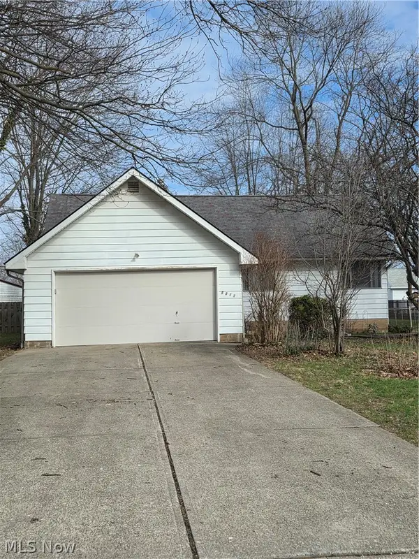 5933 Decker Road, North Olmsted, OH 44070