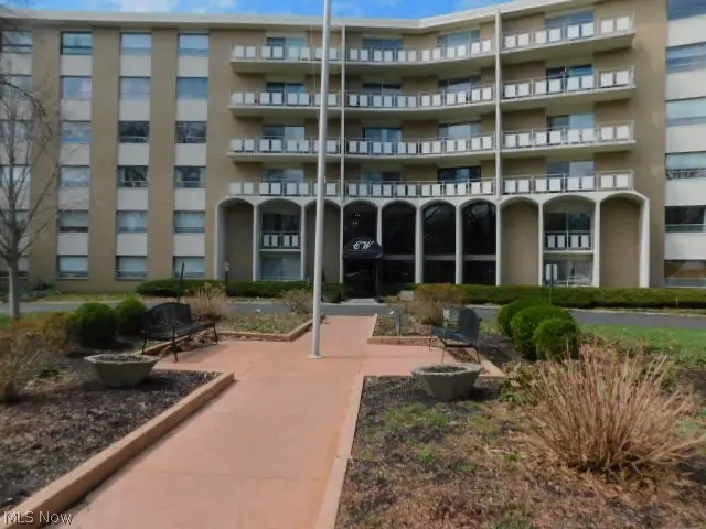 3400 Wooster Road #618, Rocky River, OH 44116 - #2