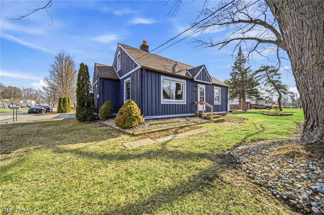 33378 Lake Shore Boulevard, Eastlake, OH 44095 - #1