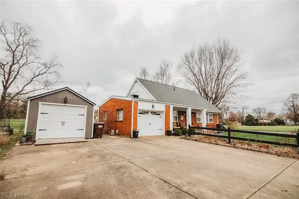 1102 4th Street, Belpre, OH 45714