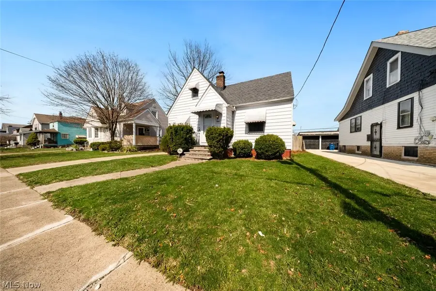 19115 Muskoka Avenue, Cleveland, OH 44119 - #2