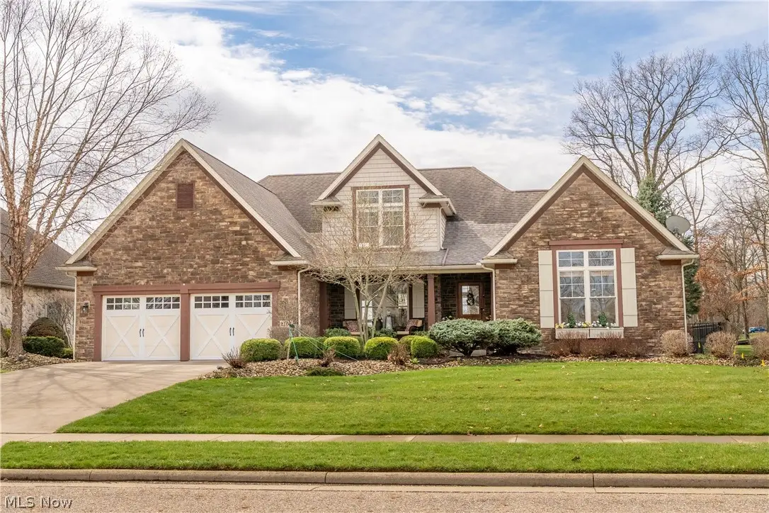 2168 E Park Drive, Uniontown, OH 44685 - #1