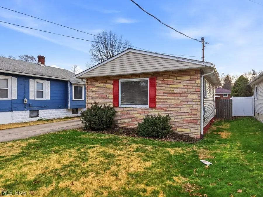 329 Dennison Avenue, Akron, OH 44312 - #3