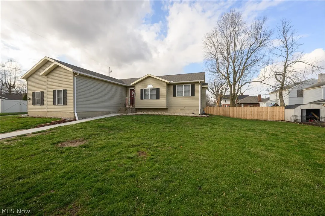 223 E 9th Street, Uhrichsville, OH 44683 - #1