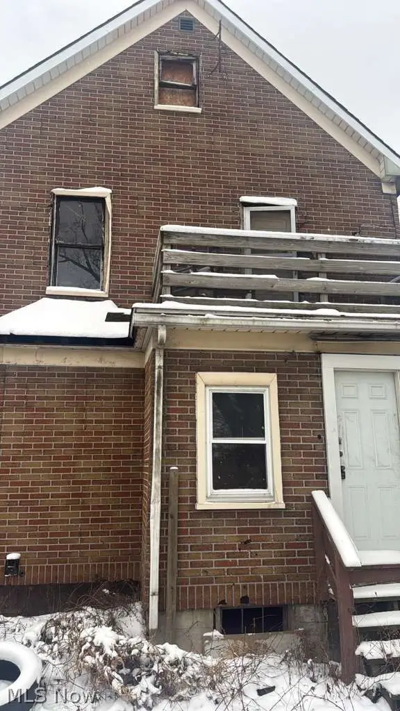 417 Margaret Street, Akron, OH 44306 - #3